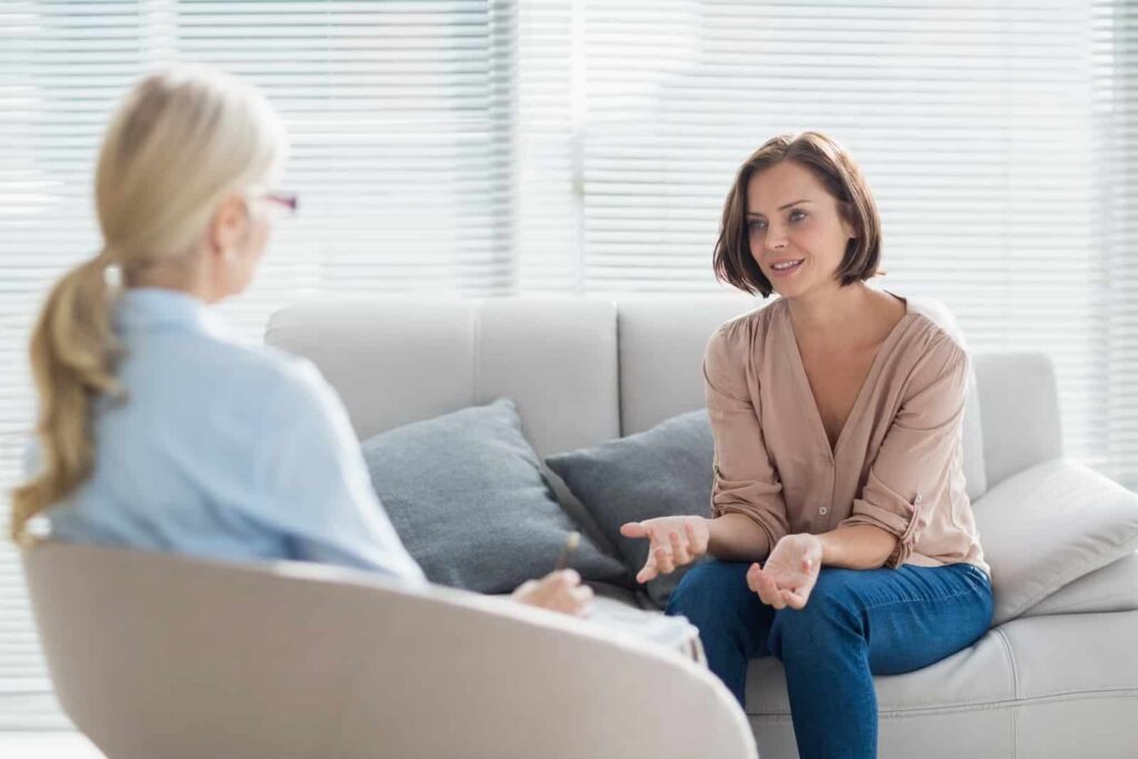 Patient asking about the side effects of mixing Lexapro with alcohol